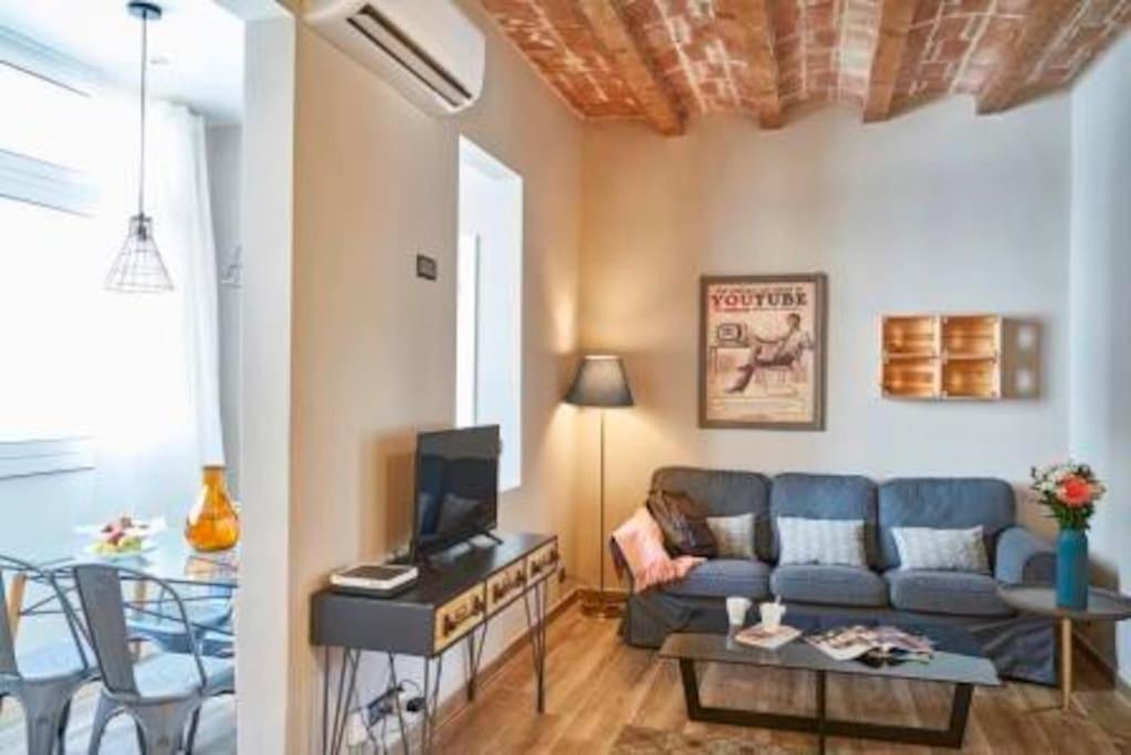 Bebarceloner Sants Apartments - 2 Bedrooms Экстерьер фото