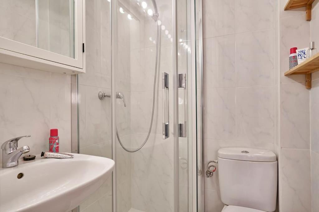 Bebarceloner Sants Apartments - 2 Bedrooms Экстерьер фото